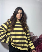 Carica l'immagine nel visualizzatore di Gallery, Felpina gialla a righe marroni🐝
