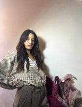 Carica l'immagine nel visualizzatore di Gallery, Camicia a pois marroni🤎
